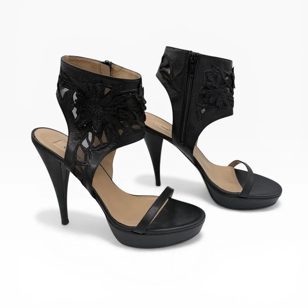 Valentino Garavani Platform Heels COA‎ 39.5 Black Lace Floral Leather Stiletto
